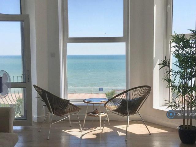 Eversfield Place, St Leonards On Sea. 2 bed flat to rent £1,250 pcm £288 pw