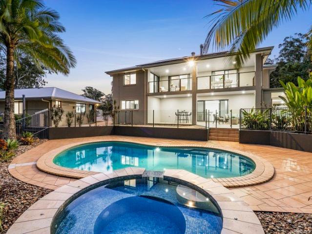 Private Glenview Acreage with Dual Living, Pool, Spa & Powered Shed
