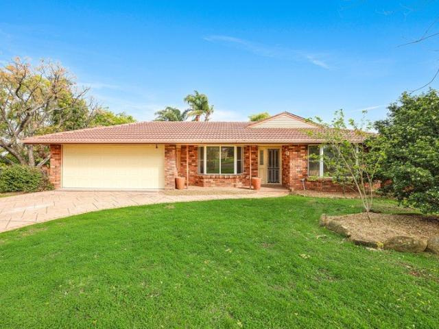 Everything You Need in a Quiet, Leafy Location