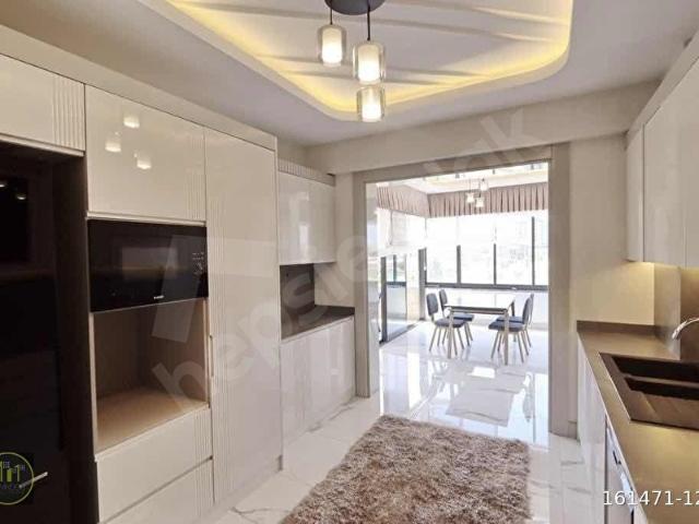ÇEVİKBEY'DEN MUAZZAM MİMARİSİYLE GÖZDE KONUMDA LÜKS 3,5+1 DAİRE