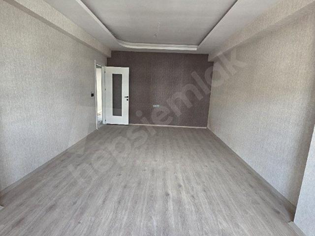 EVİM EMLAK KUMKÖPRÜ CADDESİNDE UYGUN FİYATLI 3+1 SIFIR DAİRELER