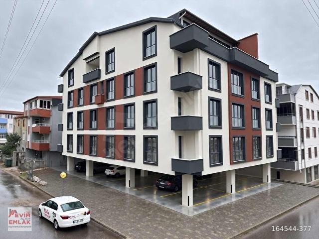 EVİM'DEN ASANSÖRLÜ BİNADA 3+1 DAİRE 120m2