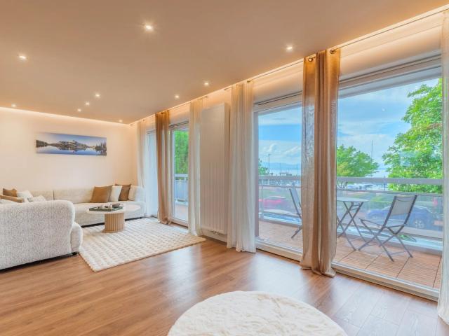 Évian les Bains Appartement T4 de 80 m² Vue Lac Balcon. 79m² Evian les Bains