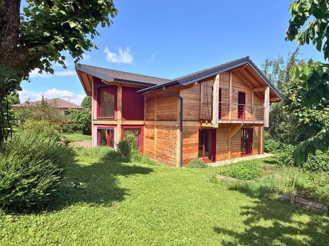 Évian Les Bains Quartier Mateirons Maison familiale Vu. 228m² Evian les Bains