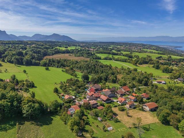 Evian Sotheby's International Realty vous propose: Maison d. 306m² Saint Paul en Chablais