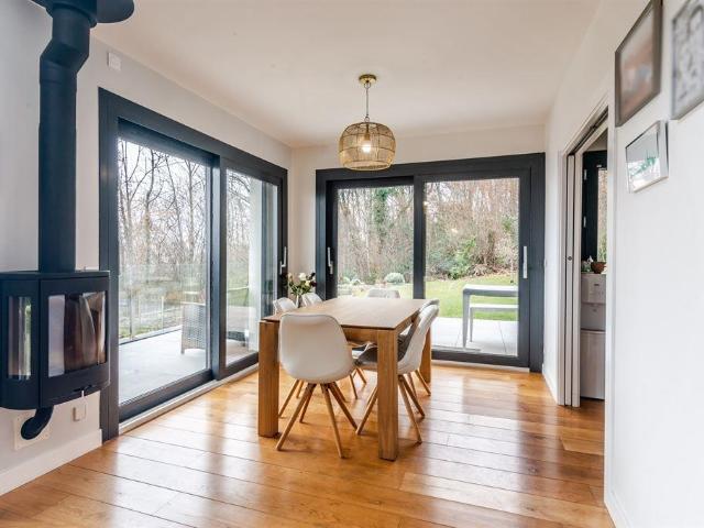 Evian Sotheby's International Realty vous propose: Neuvecel. 230m² Neuvecelle