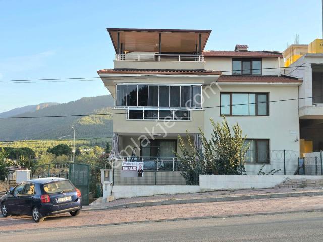 Şirinköy Kolejler Bölgesinde 144 M² 2 Banyolu 2,5+1 Bahçe Katı