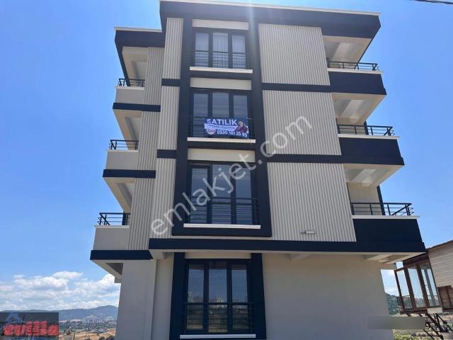 Evilla Derecik'te 2+1 Salon Mutfak Ayrı Kiralık Daire