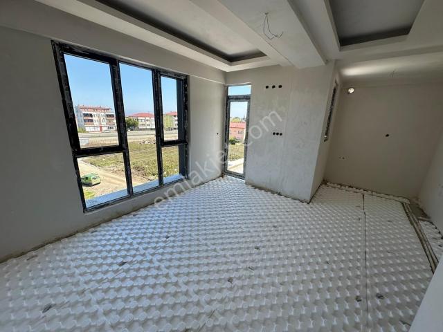Evim nur'dan Çakırlar Yalı Mah 2+1 Yerden Isıtmalı Anayol Civarı Fırsat Daire