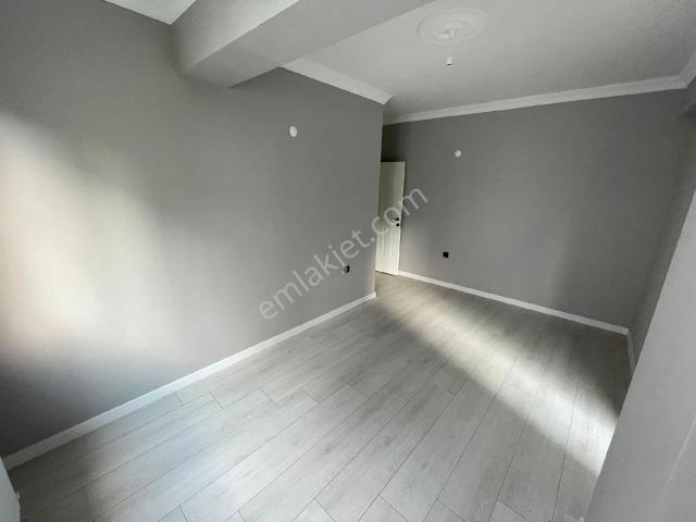 Evim nur'dan Kışla Mah 2+1 3.kat 100m2 Geniş Balkonlu Ebeveyn Banyolu Yola Cephe Kupon Sıfır Daire