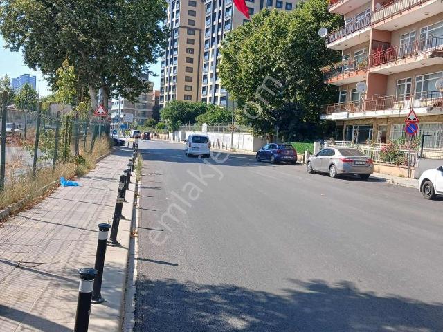 Evimemlak 3+1 Satılık Cadde Üzeri Önü Kapanmaz Erol Kaya Caddesi