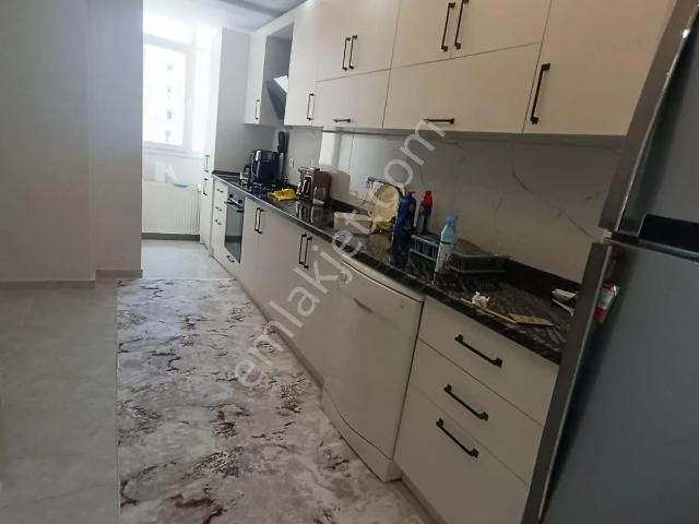 Evin Klavuzdan T.özal Blv Göl Manzaralı Full Eşyalı 3+1 Donanımlı Kiralık Daire 40000 Tl.
