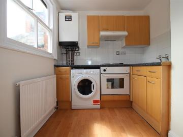 Evington Road, Leicester LE2, 1 bed flat to rent, £775 pcm | PrimeLocation