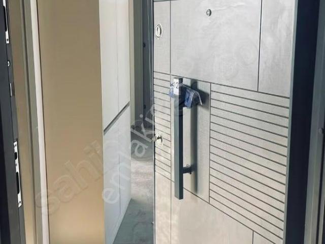 Evin'den S. Karakoç Bulvarı Üzerinde İskanlı Geniş Lüks 2+1
