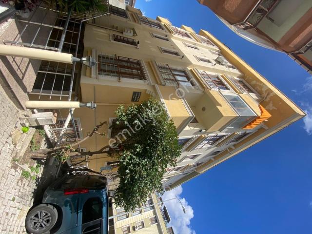 Evinibul'dan Cumhuriyet Mah.60m2 2+1 Ayrı Mutfaklı B.katı