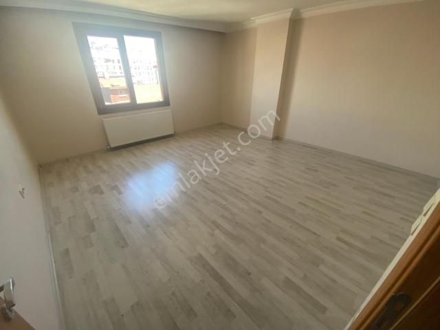 Evinibul'dan İskanlı 80m2 2+1 Dubleks Daire