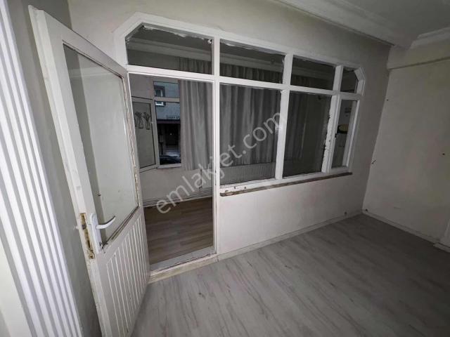 Evkur'dan Yıldıztepe Mahallesinde 1+1 Balkonlu Daire