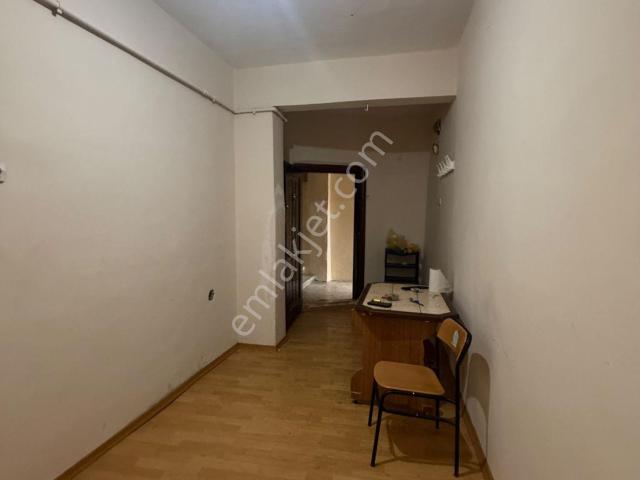 Evkur'dan Yıldıztepe Mahallesinde Geniş 1+1 Kiralık Daire
