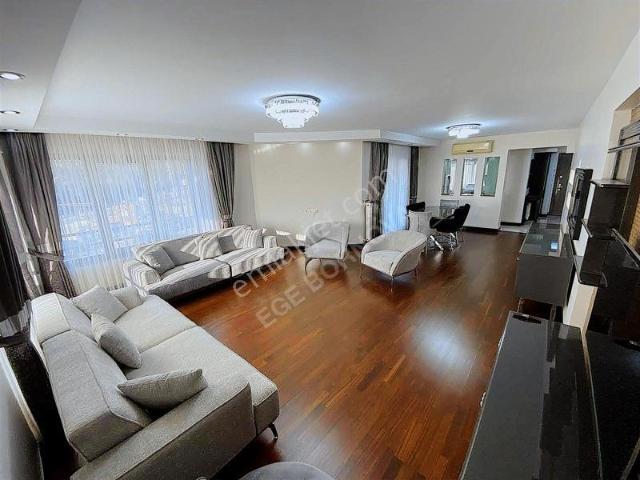Evka3'de Site İçinde, 4+1 Kiralık Depozitosuz Lüks Eşyalı Daire