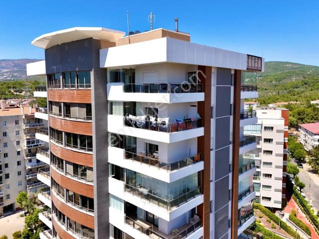 Evka 3'te, Şehrin İçinde, Doğanın Yanıbaşında, 4+1 Satılık Daire