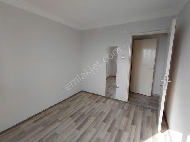 Evka 5 Emlakdan Satılık 3+1