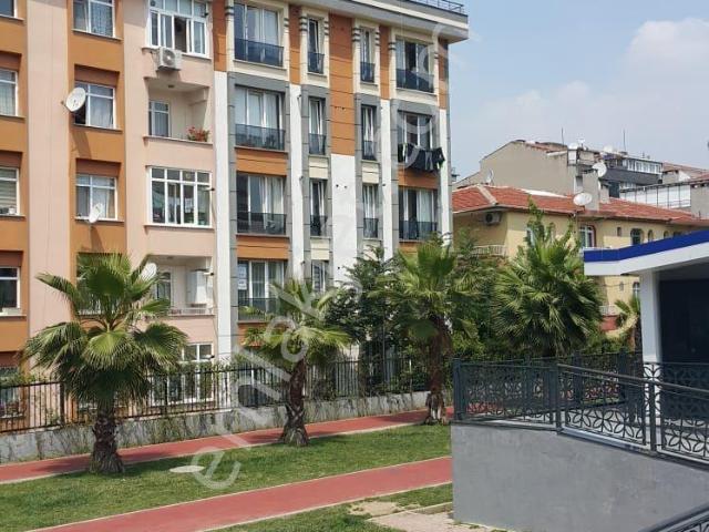 Ş.evler Merkezde Metrobüse 12dk.yeni Binada Ebeveyn Banyolu 2+1 80m2 Ultralüx 3.kat Kiralık Daire