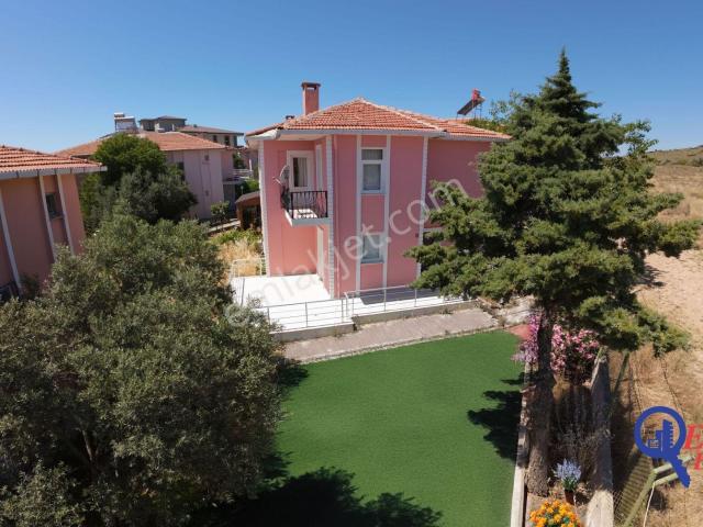 Evre Emlaktan Yeşillikler İçinde Ki Sitede 3+1 Verandalı Ve Bahçeli Villa