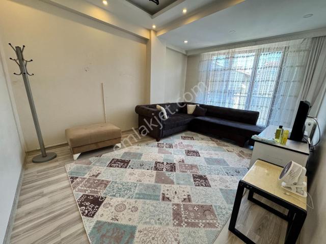 çevrem* Yeşilova'da Metrobüse Yakın Cadde Üzeri 2+1 90m² Daire