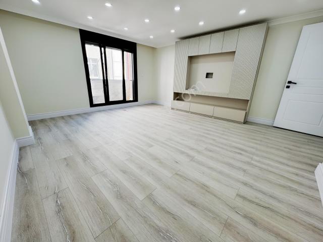 çevrem* Yeşilova'da Metrobüse Çok 1.sınıf İşçilik 2+1 Daire