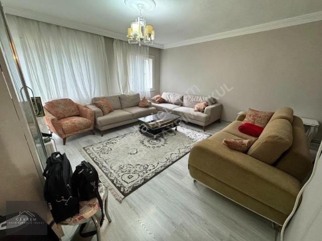 çevrem* Gültepe'de Metrobüse Yakın Eşyalı 2+1 90m² Daire