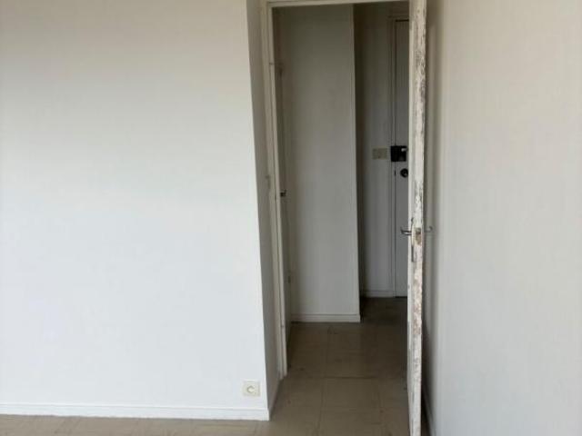 EVREUX Nétreville 27000 Appartement T1 3ème étage 30 m2