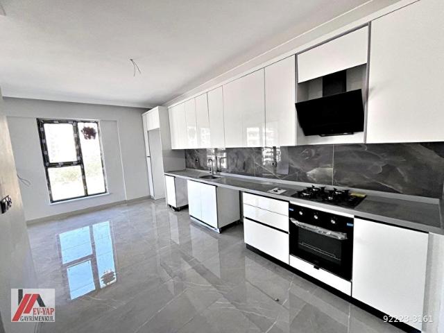 EVYAP EGE MAHALLESİNDE SİTEDE KATTA SIFIR 4+1 DAİRE