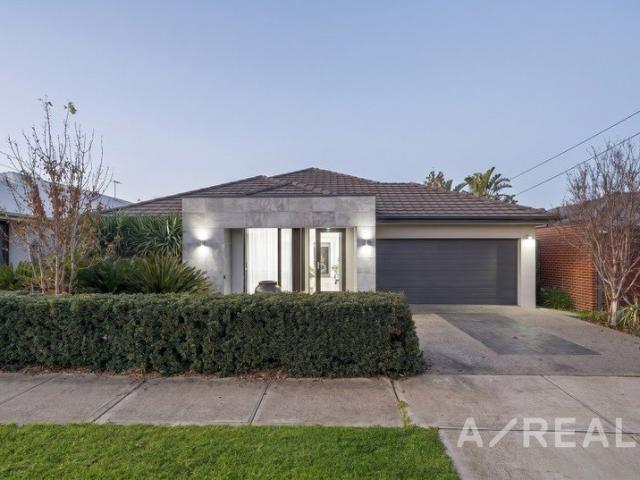 Ex Display Home with Premium Upgrades in a Prime Truganina Location