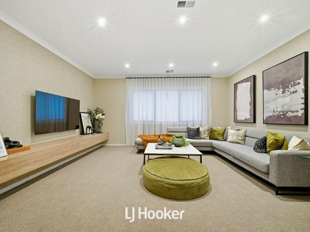 Ex Display Luxury Home with Five Private Suites & Multiple Living Areas