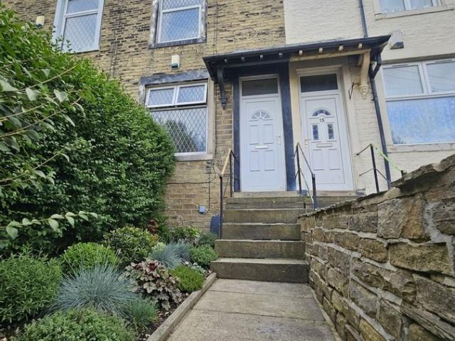 Exmouth Place, Bradford BD3, 4 bed terraced house to rent, £950 pcm | PrimeLocation