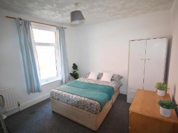 Exmouth Road, Southsea PO5 5 bed detached house to rent £2,425 pcm £560 pw