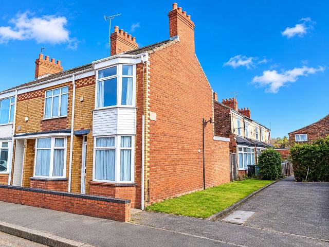 Exmouth Street, Hull, East Yorkshire HU5, 2 bed end terrace house to rent, £795 pcm | PrimeLocation