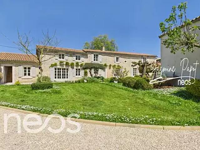 Exoudun 79800 Achat / Vente maison 9 pièces t9 piscine terrasse