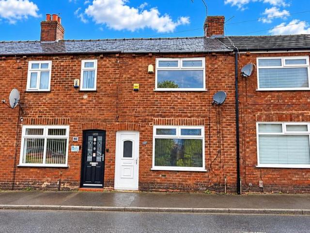 example.com 2 bed terraced house to rent £850 pcm £196 pw