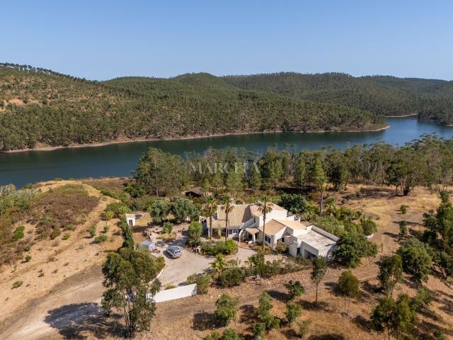 Excecional Moradia T4 À Beira Da Barragem Da Bravura Monch. 397m² Monchique