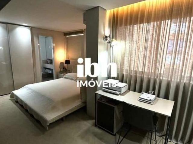 Excelente Cobertura Mobiliada à venda na Savassi