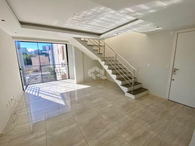 Excelente cobertura duplex á venda entre as avenidas Presidente Vargas e Medianeira