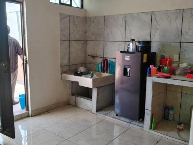 EXCELENTE CASA