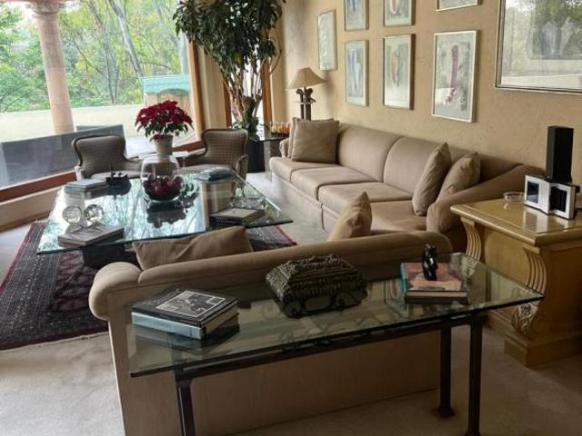 EXCELENTE CASA