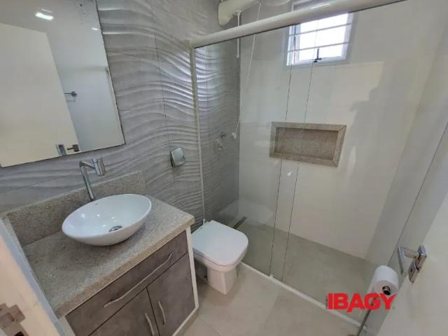 Excelente Casa 3 dormitório s em Ponta de Baixo São José