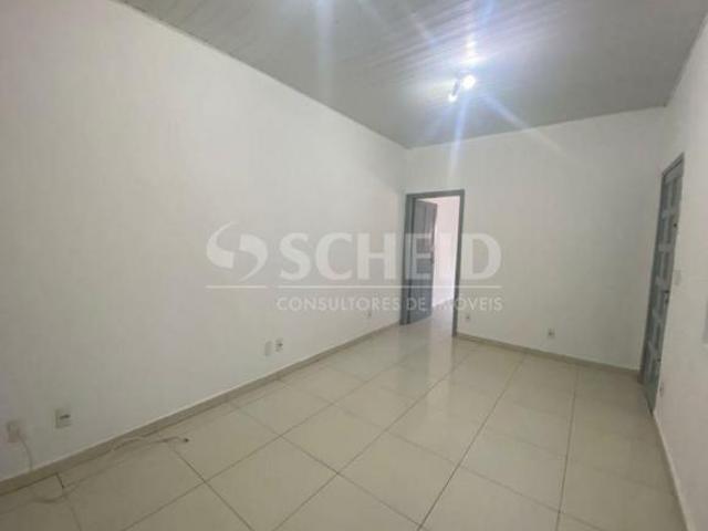 Excelente Casa térrea com 3 dormitórios 1 suite em terreno de 140 m²