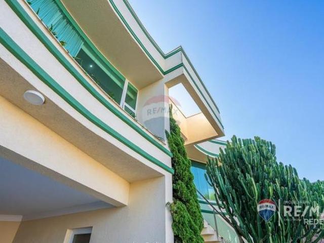 EXCELENTE CASA TÉRREA COM 4 SUÍTES, MOBILIADA A VENDA EM VALINHOS SP