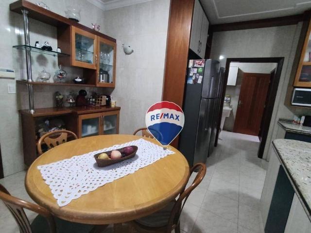 Excelente Casa Térrea, Condomínio Alto Padrão