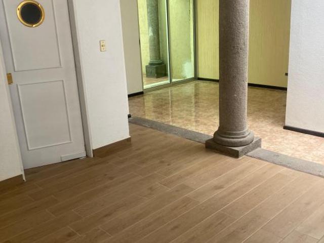 EXCELENTE CASA UNA PLANTA TOTALMENTE REMODELADA EN CONJUNTO CERRADO