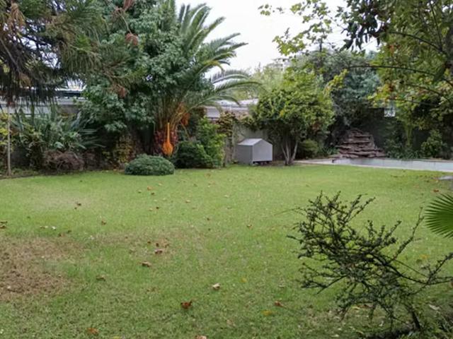 Excelente casa uso Comercial | 5 dormitorios por 27000.00 en San Miguel